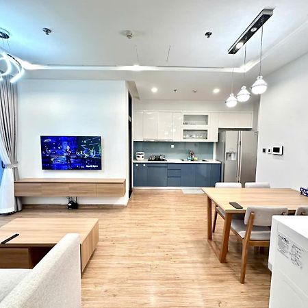 Luxury Apartment In Vinhomes Metropolis هانوي المظهر الخارجي الصورة