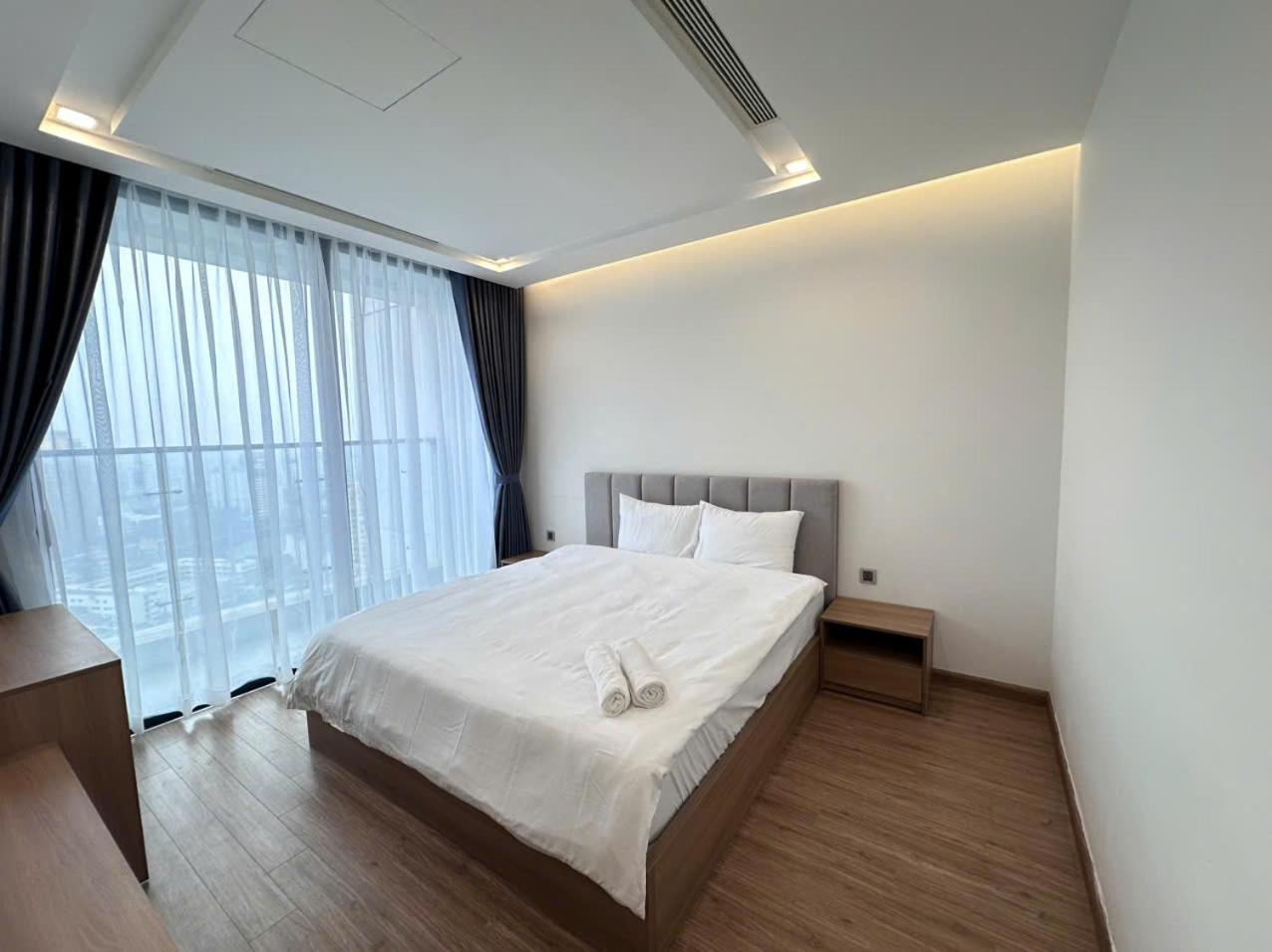 Luxury Apartment In Vinhomes Metropolis هانوي المظهر الخارجي الصورة