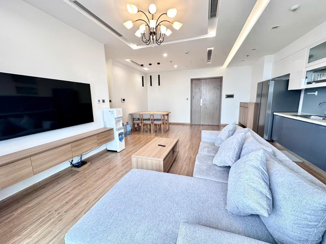 Luxury Apartment In Vinhomes Metropolis هانوي المظهر الخارجي الصورة