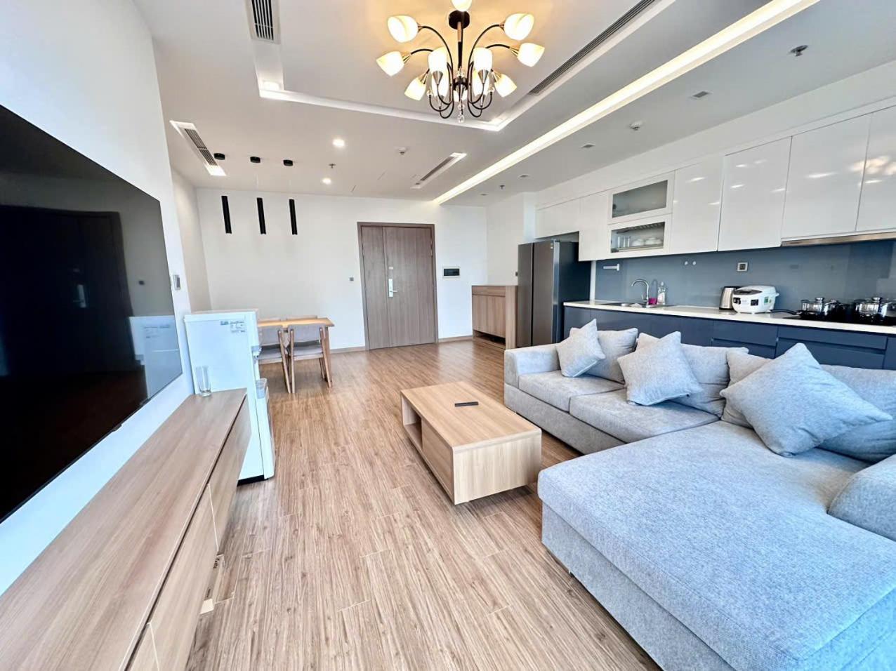 Luxury Apartment In Vinhomes Metropolis هانوي المظهر الخارجي الصورة