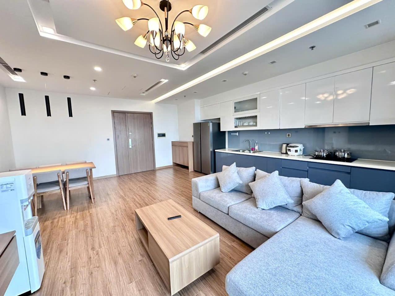 Luxury Apartment In Vinhomes Metropolis هانوي المظهر الخارجي الصورة