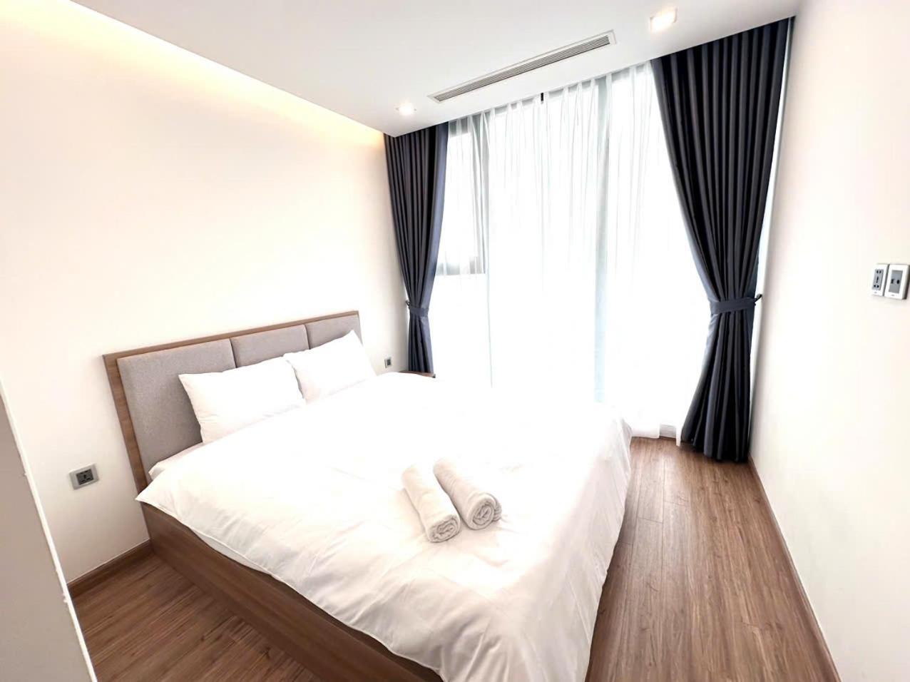 Luxury Apartment In Vinhomes Metropolis هانوي المظهر الخارجي الصورة