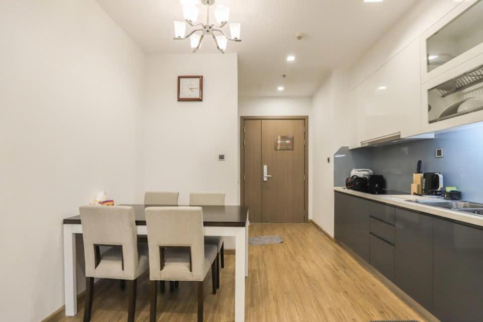 Luxury Apartment In Vinhomes Metropolis هانوي المظهر الخارجي الصورة
