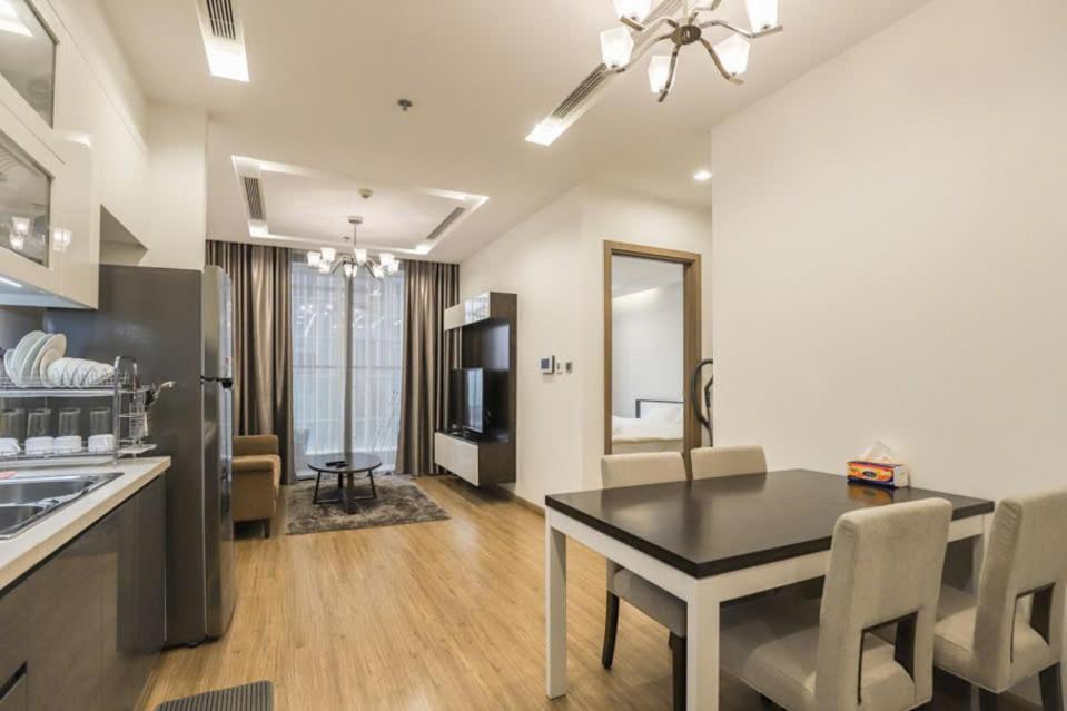 Luxury Apartment In Vinhomes Metropolis هانوي المظهر الخارجي الصورة