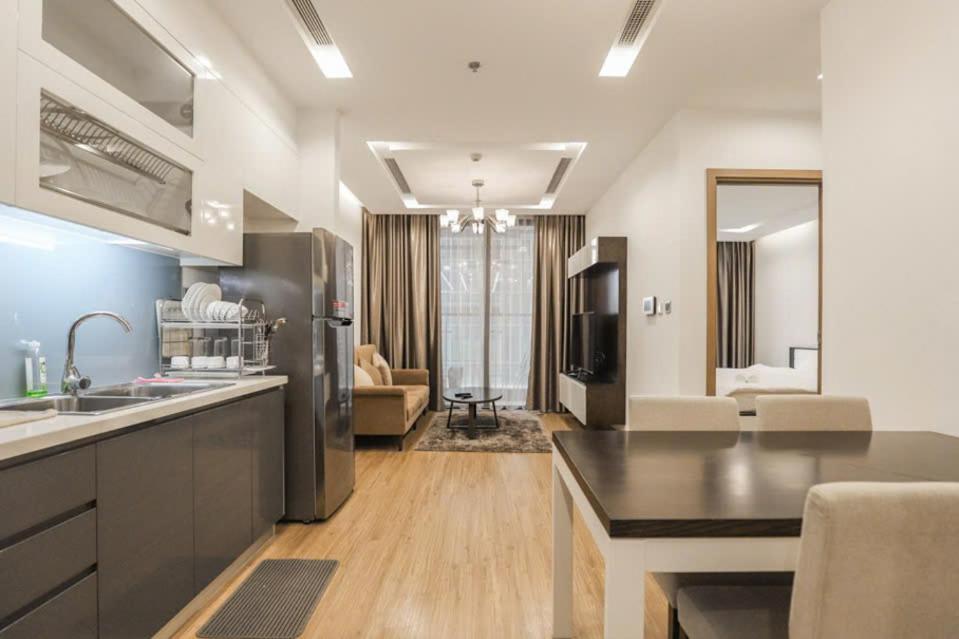 Luxury Apartment In Vinhomes Metropolis هانوي المظهر الخارجي الصورة